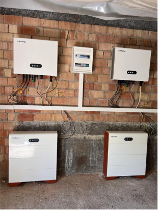 Zwei COMO H2+Two Rosa T2 Home Energy Storage Project in Deutschland 